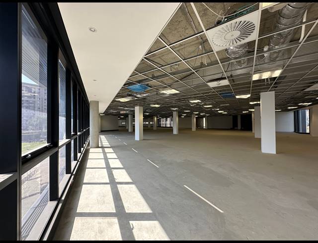 1,442M² OFFICE TO LET IN SANDTON CENTRAL